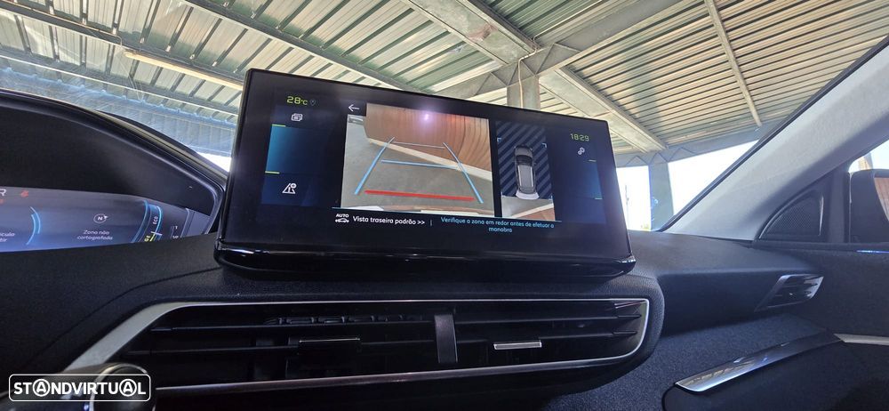 Peugeot 3008 1.6 Hybrid Allure Pack e-EAT8 - 32