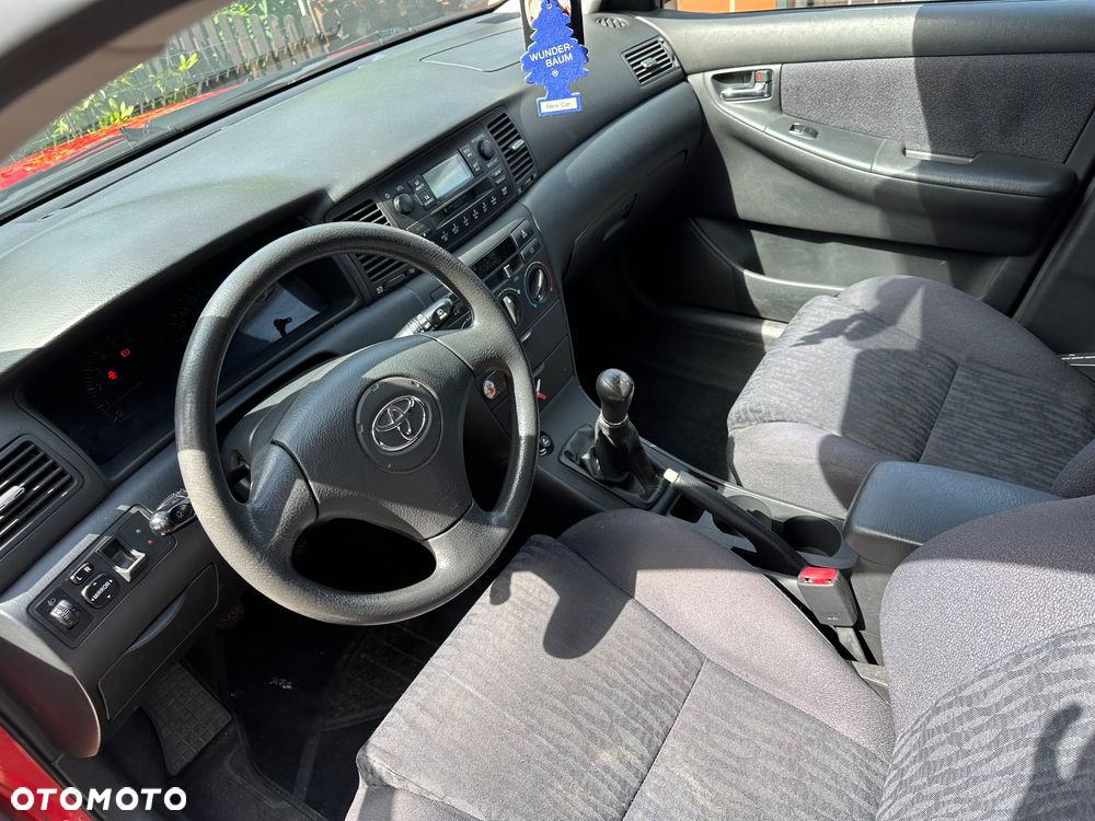 Toyota Corolla - 12