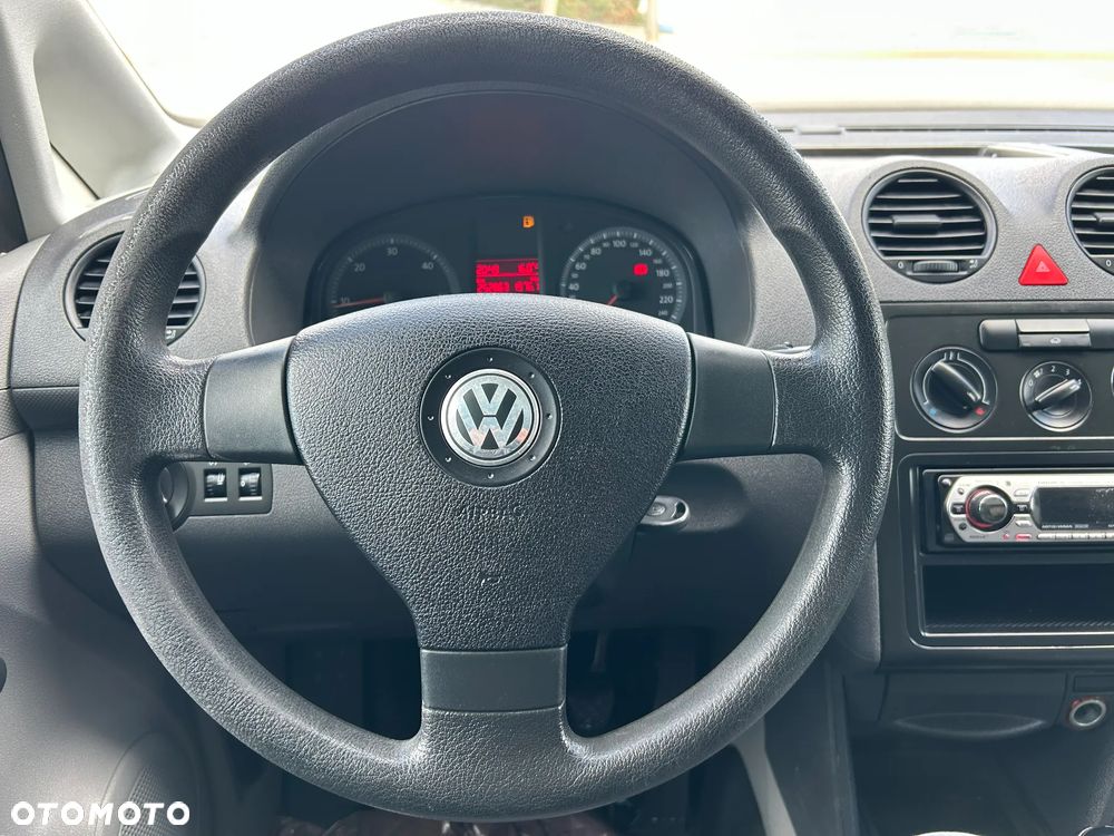 Volkswagen Caddy - 28