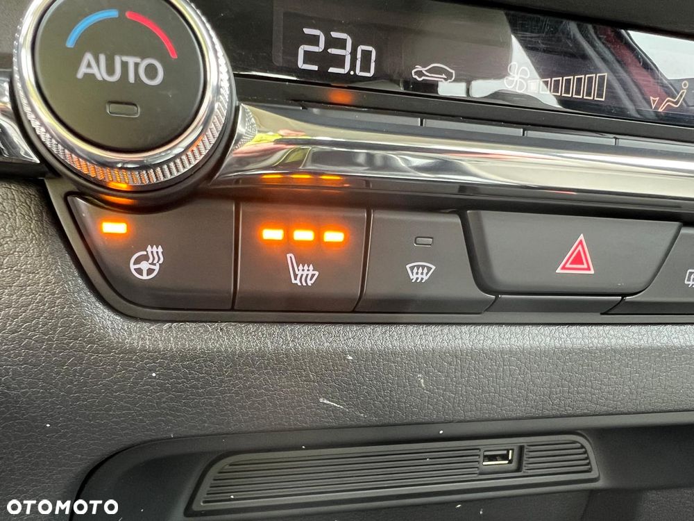 Mazda CX-30 e-SKYACTIVE G 150 HOMURA - 24