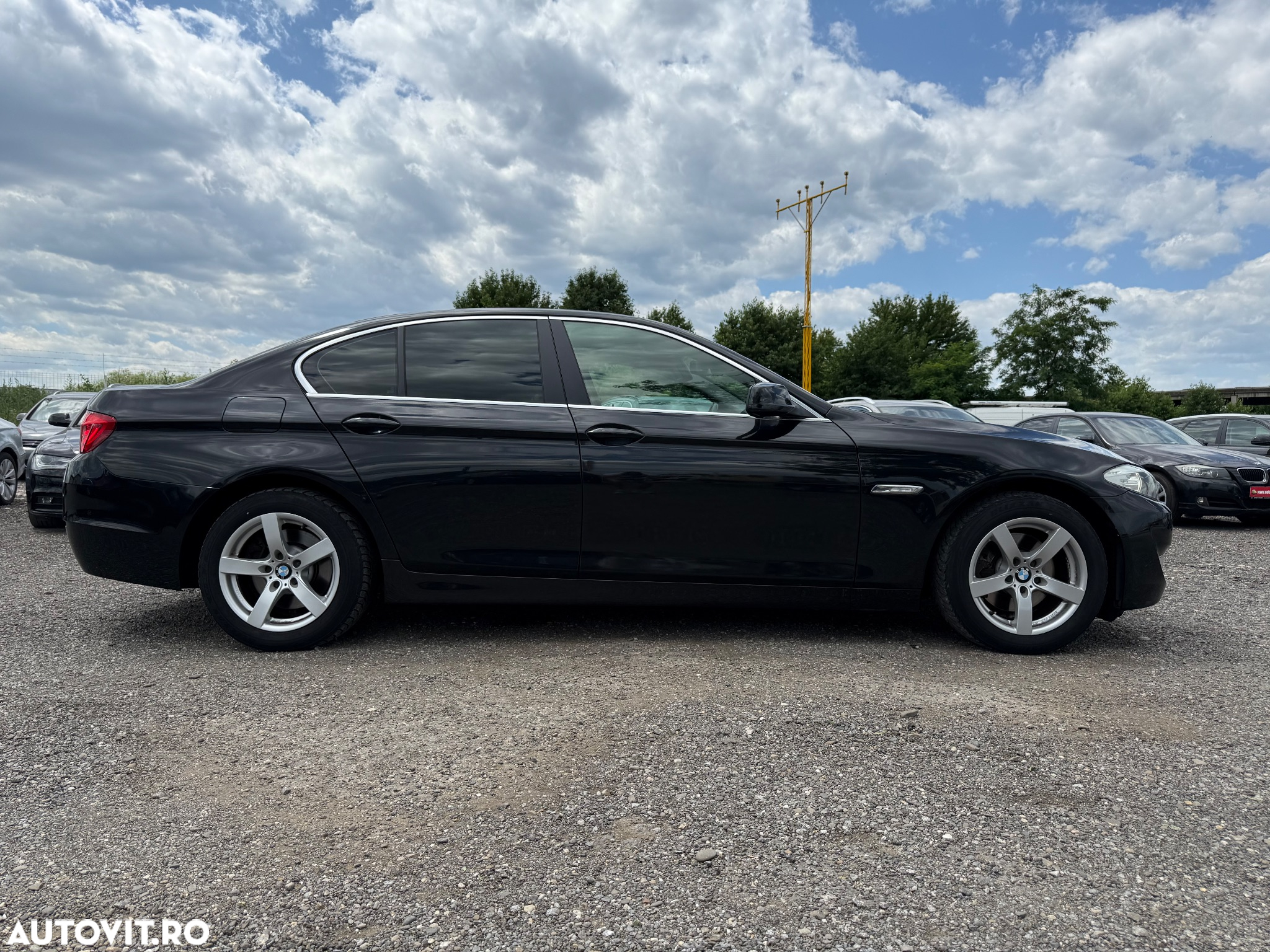 BMW Seria 5 520d Sport-Aut. BluePerformance - 6
