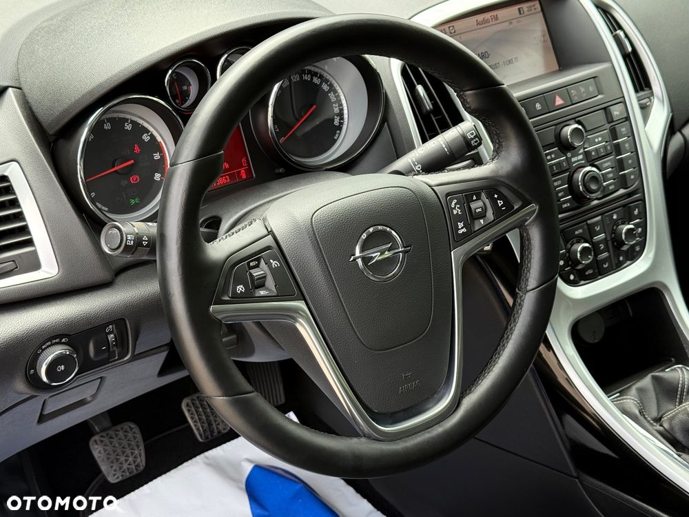Opel Astra 1.4 Turbo Design Edition - 18