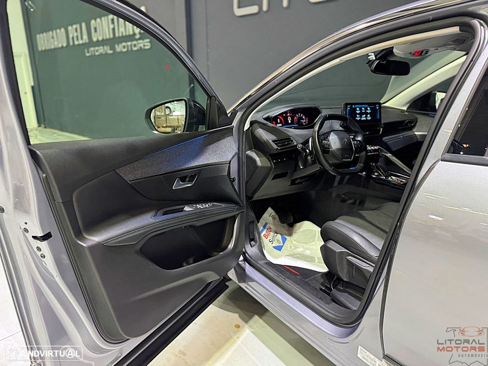 Peugeot 3008 1.2 PureTech Allure Pack EAT8 - 15