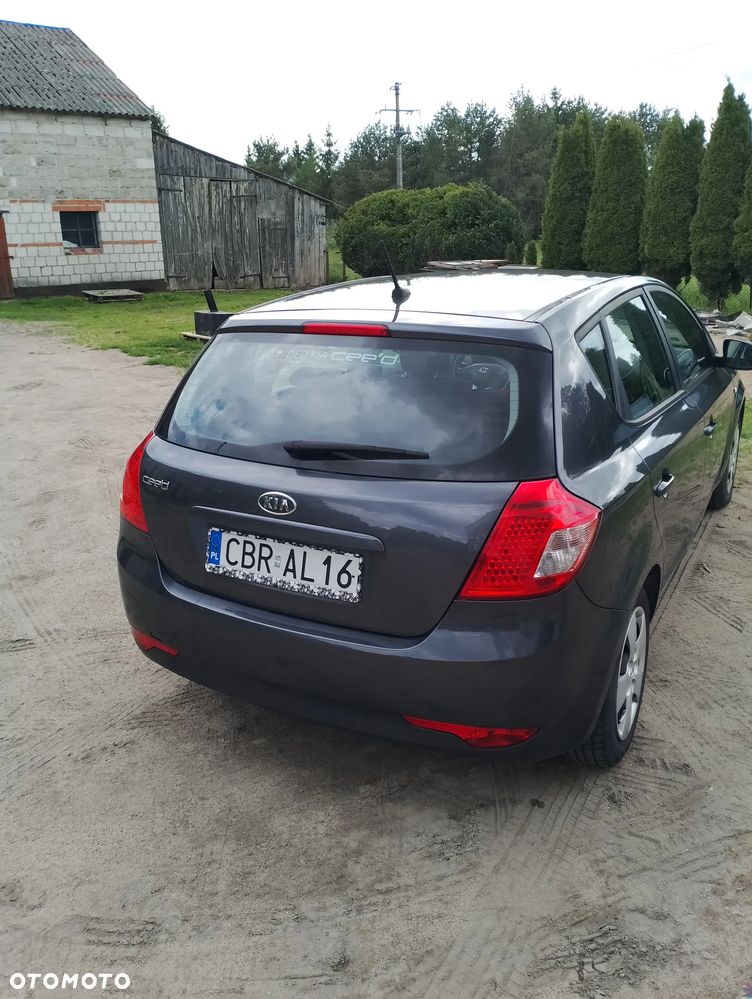 Kia Ceed 1.4 Comfort - 4
