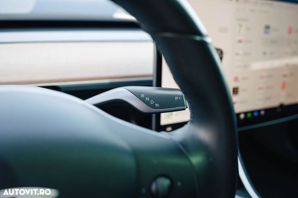 Tesla Model 3 Langstreckenbatterie Hinterradantrieb - 23