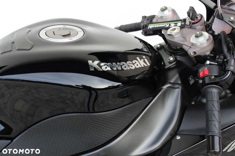 Kawasaki ZXR - 15