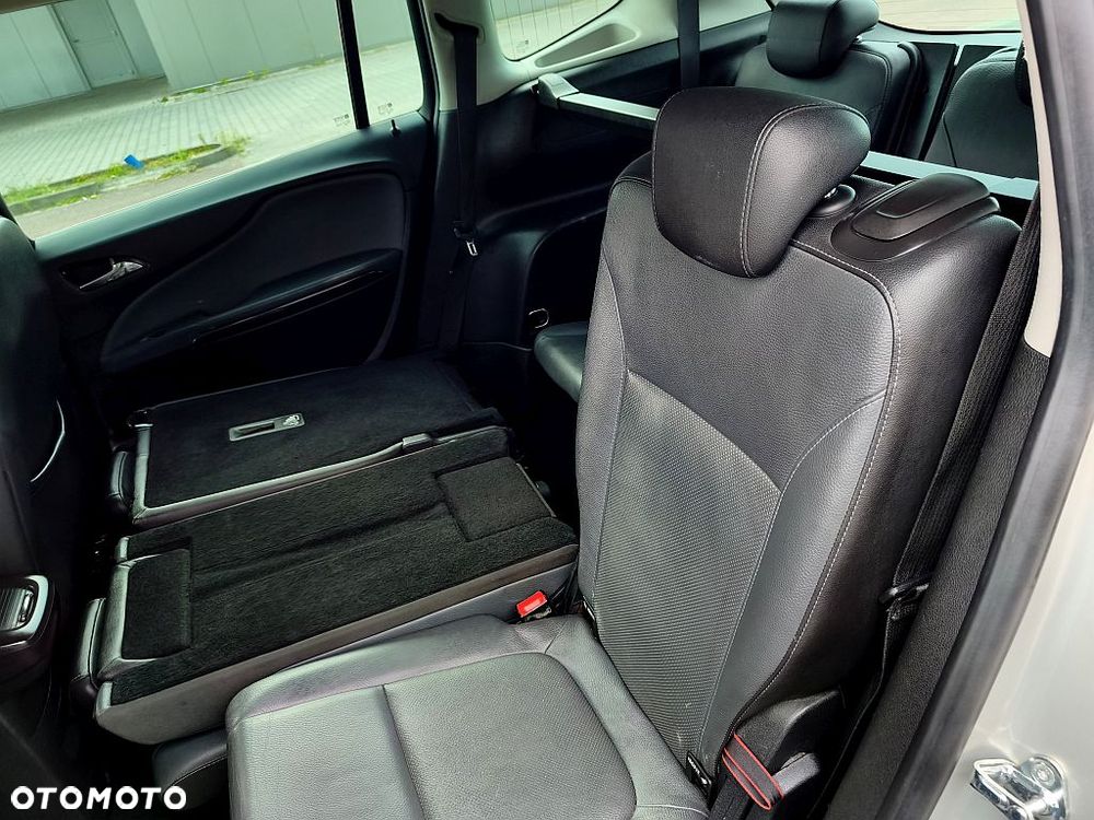 Opel Zafira 2.0 CDTI Cosmo - 19