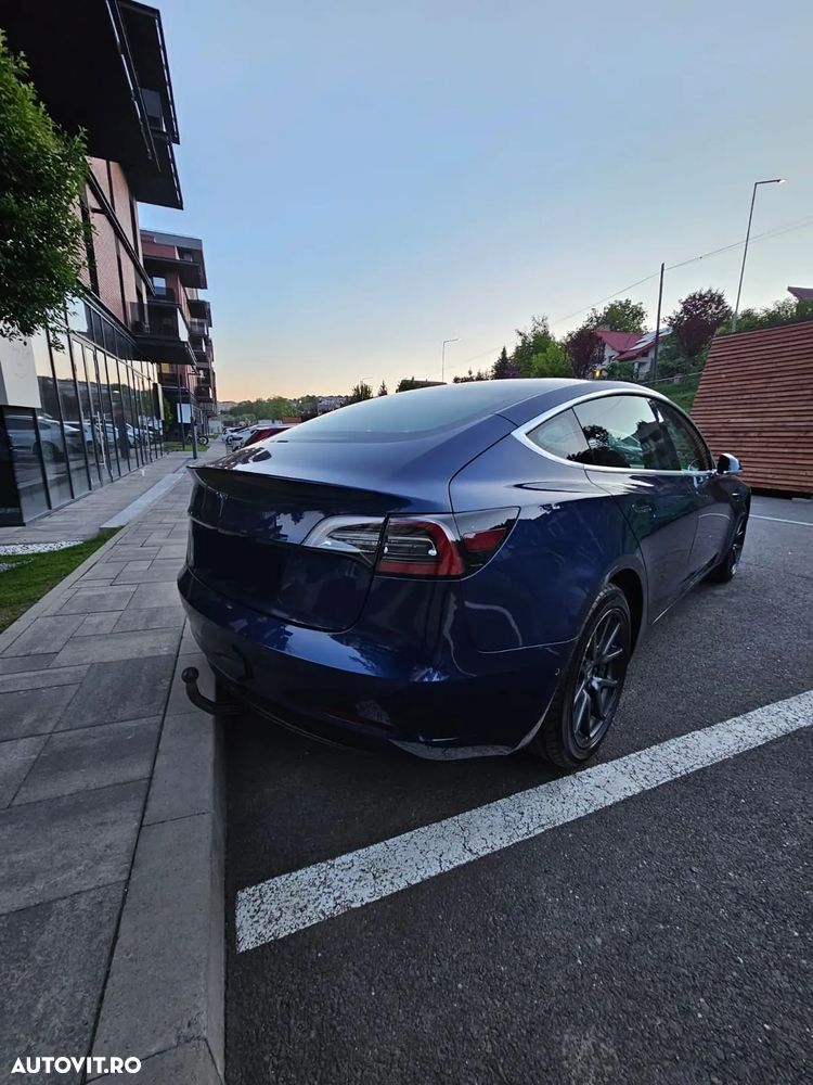 Tesla Model 3 Langstreckenbatterie Allradantrieb Dual Motor - 3