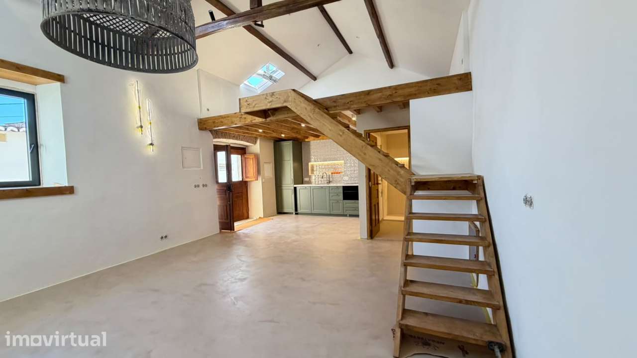 Loft Exclusivo com Mezanino em Antigo Lagar na Lourinhã - Grande imagem: 4/14