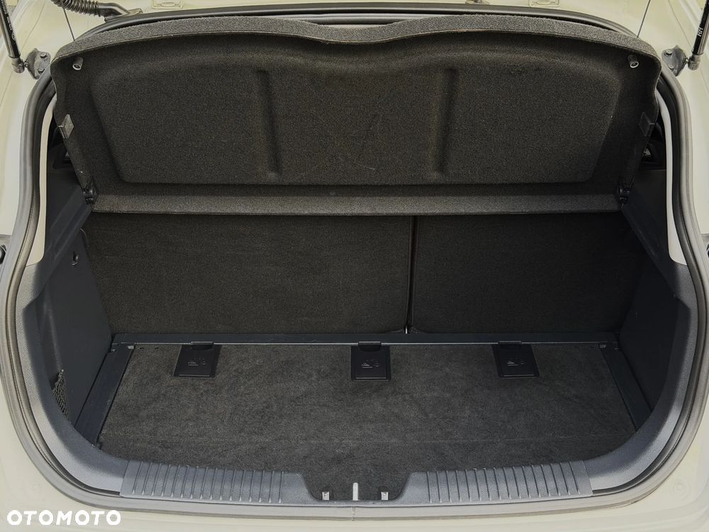 Kia Rio 1.4 ISG Uefa Euro 2016 - 38
