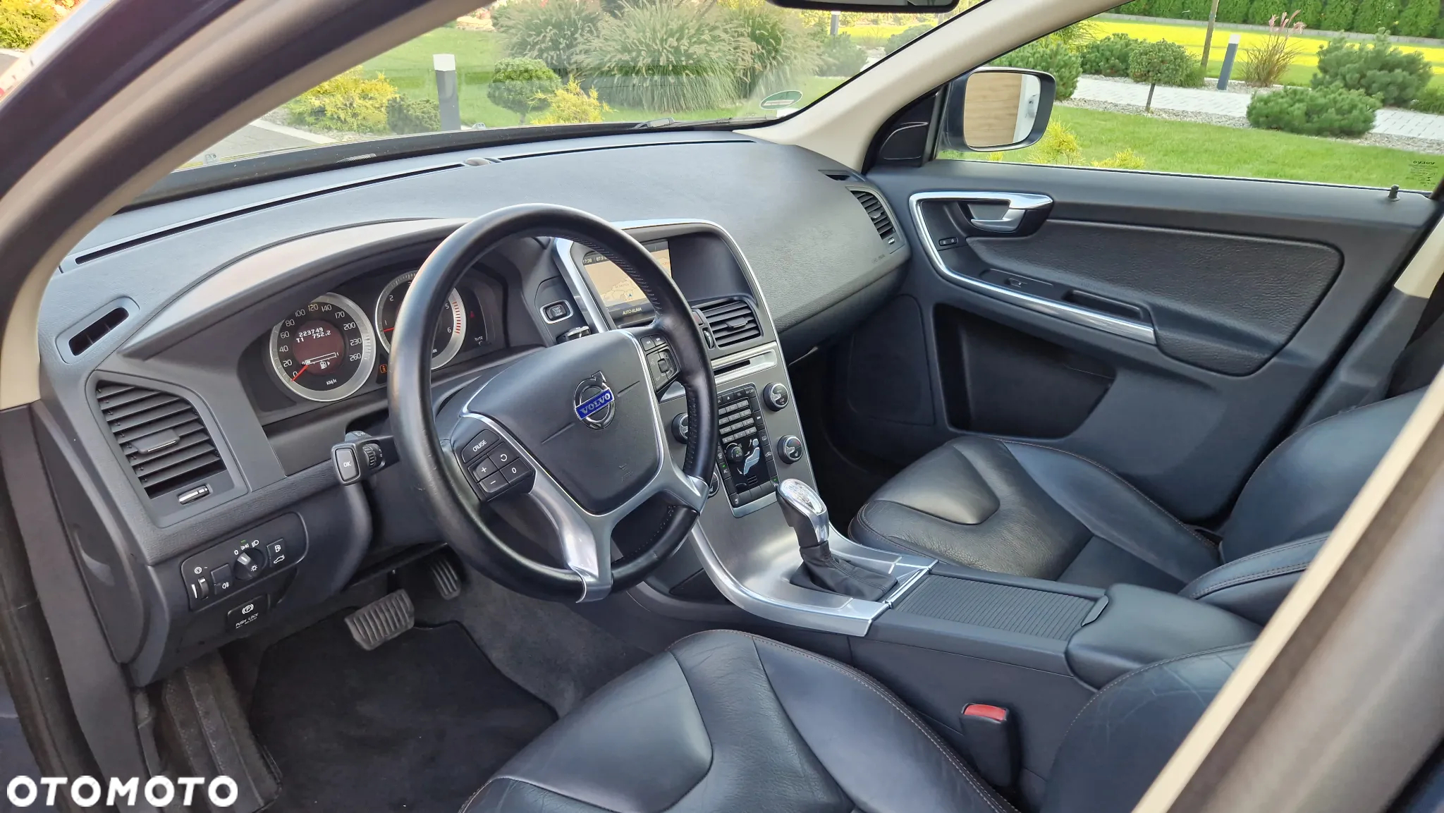 Volvo XC 60 D4 Geartronic Momentum - 12