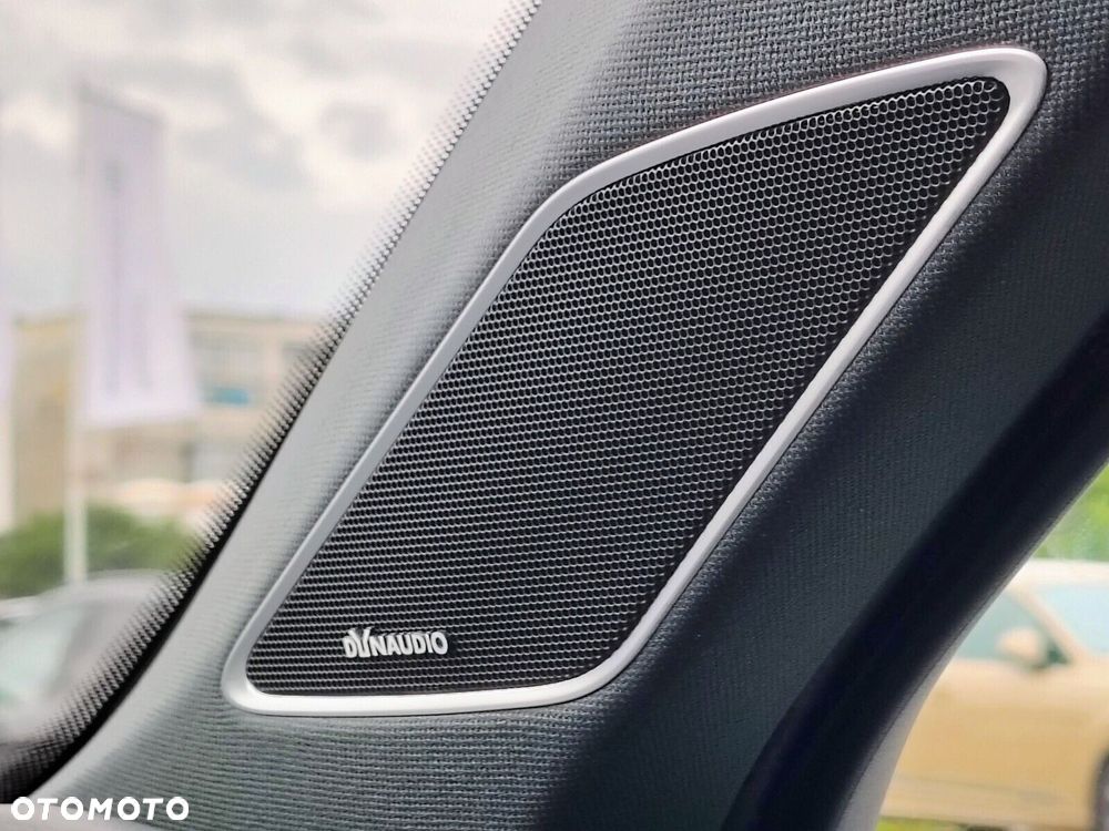 Volkswagen Touareg - 33