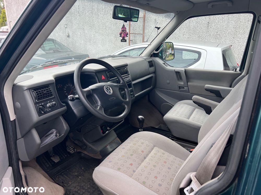 Volkswagen Multivan - 14