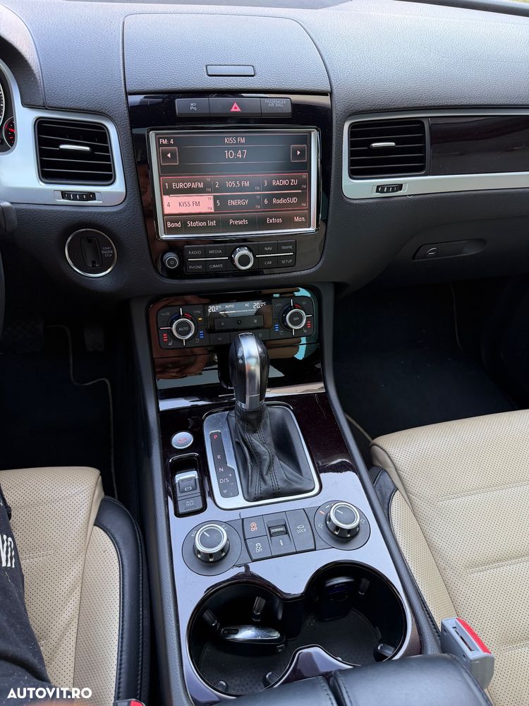 Volkswagen Touareg 3.0 V6 TDI BMT - 3