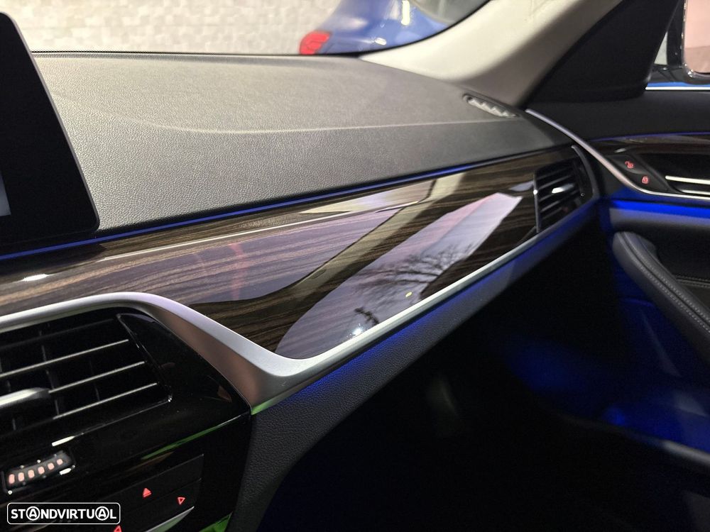 BMW 520 d Line Luxury Auto - 55