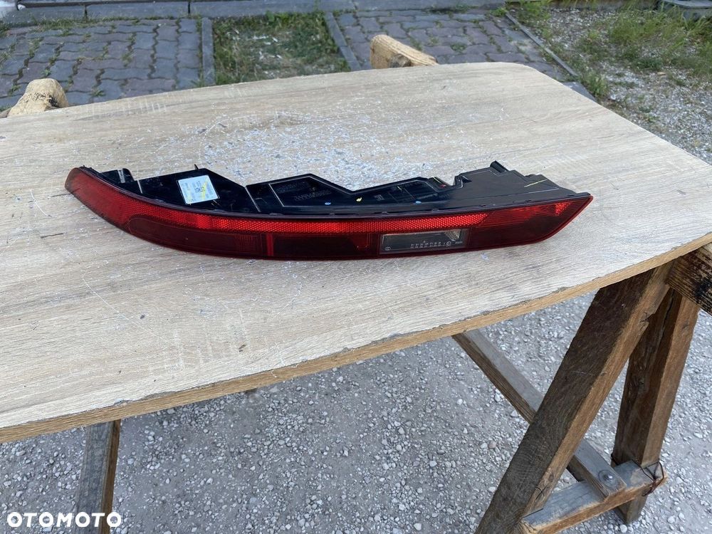 LAMPA TYLNA LEWA AUDI Q5 II LIFT 21- 80A945069B - 1
