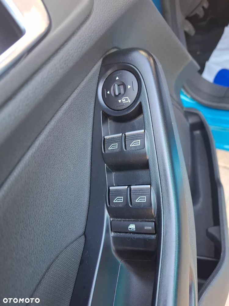 Ford Fiesta 1.25 Silver X Plus EU6 - 21