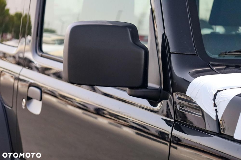 Suzuki Jimny - 23