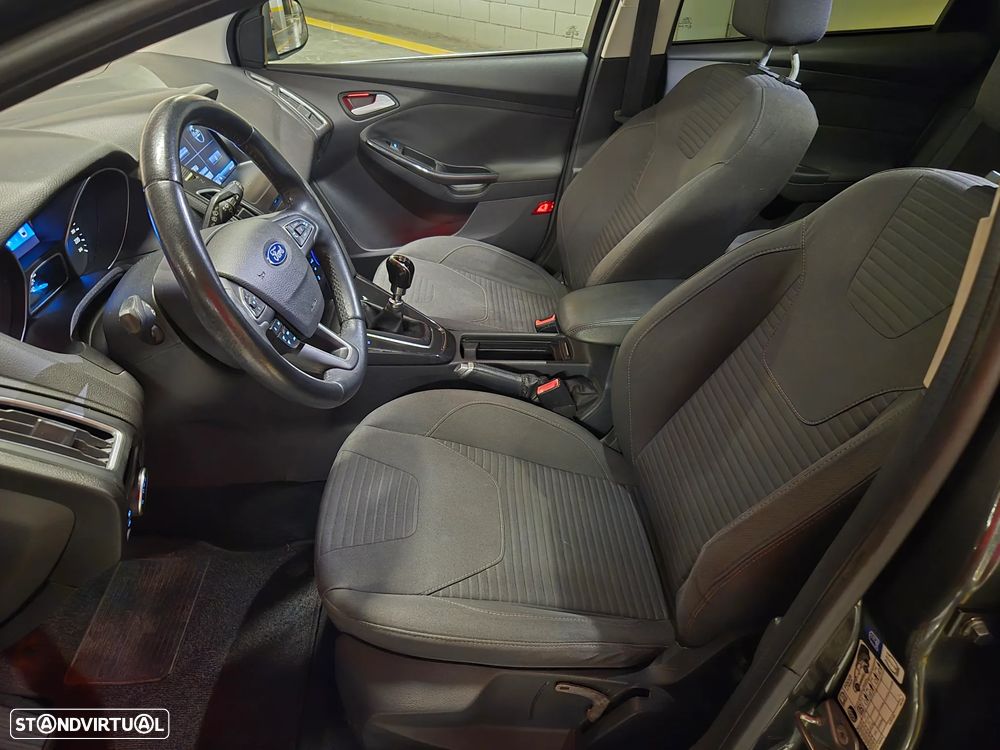 Ford Focus SW 1.5 TDCi Titanium - 19