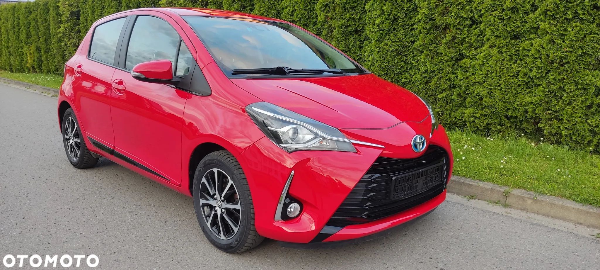 Toyota Yaris Hybrid 1.5 VVT-i Comfort - 1