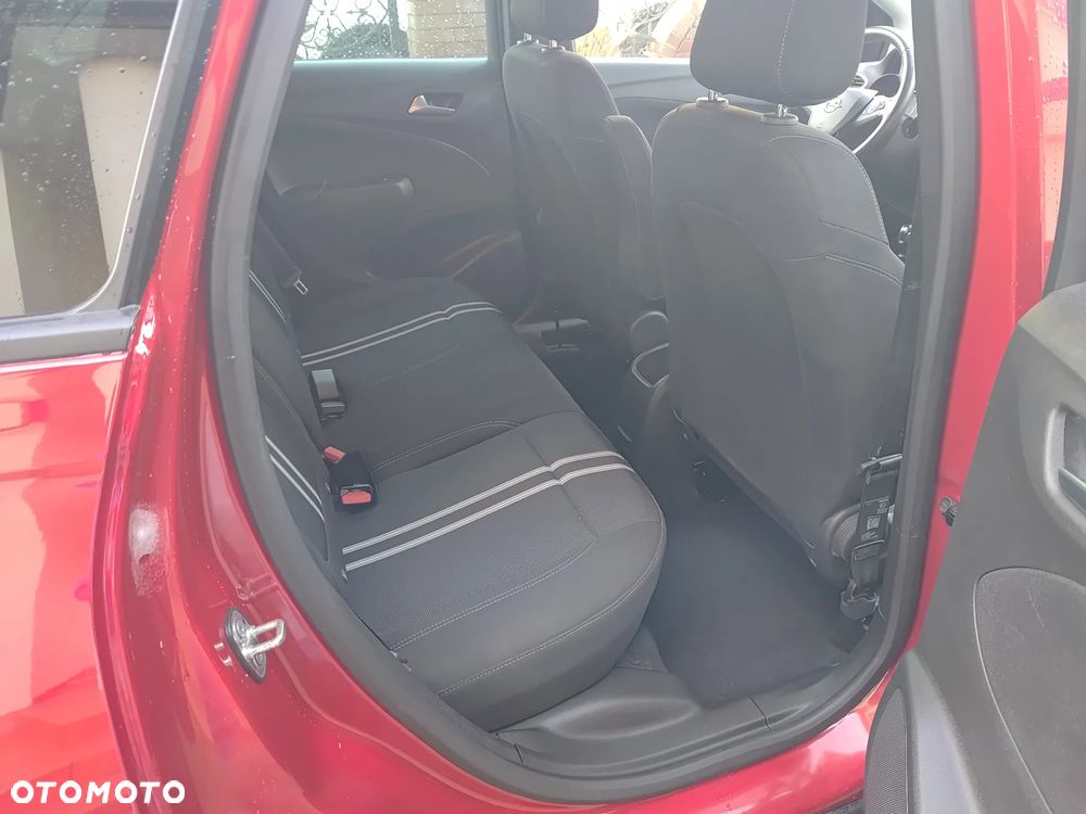 Opel Crossland X - 14