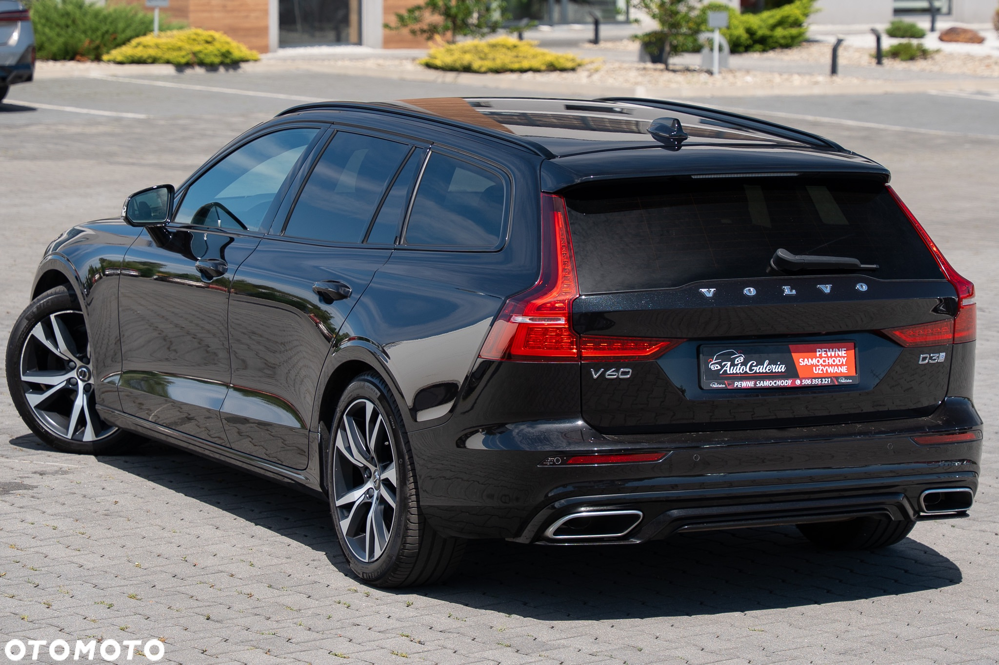 Volvo V60 D3 Geartronic R-Design - 13
