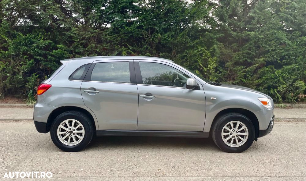 Mitsubishi ASX 1.8 DI-D 2WD Instyle - 29