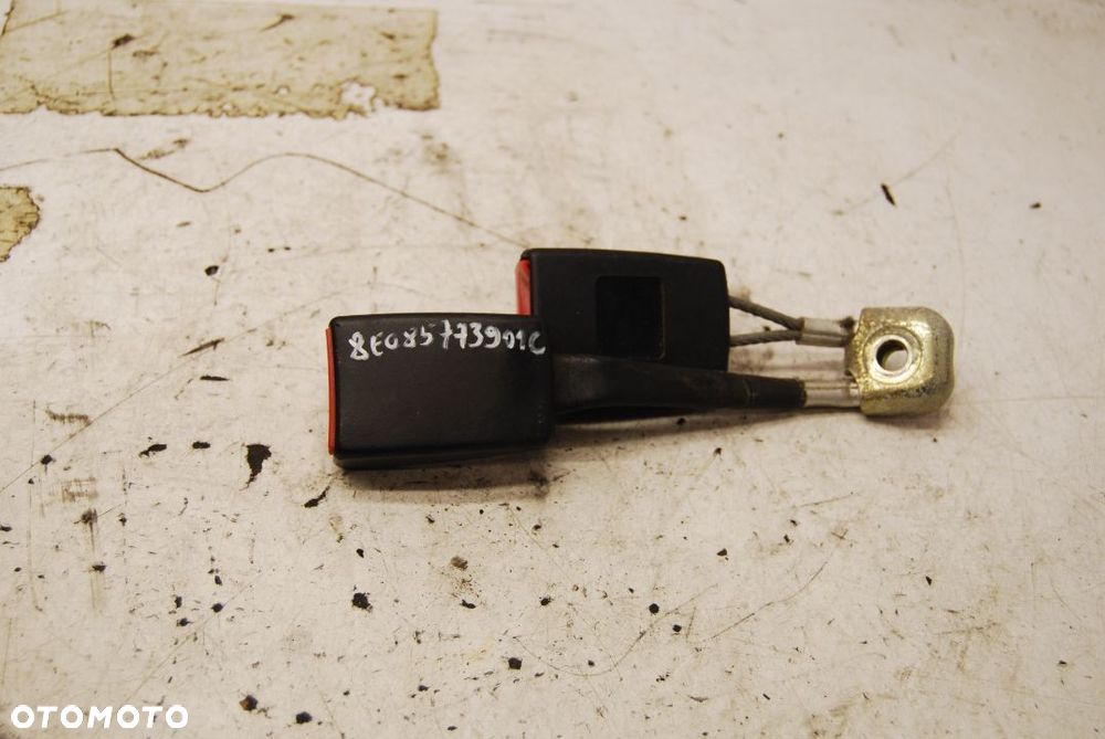 ZAPINKA PASA BEZPIECZEŃSTWA TYŁ 8E0857739 AUDI A4 B7 B6