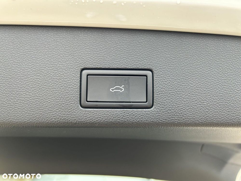 Volkswagen Golf Variant - 28