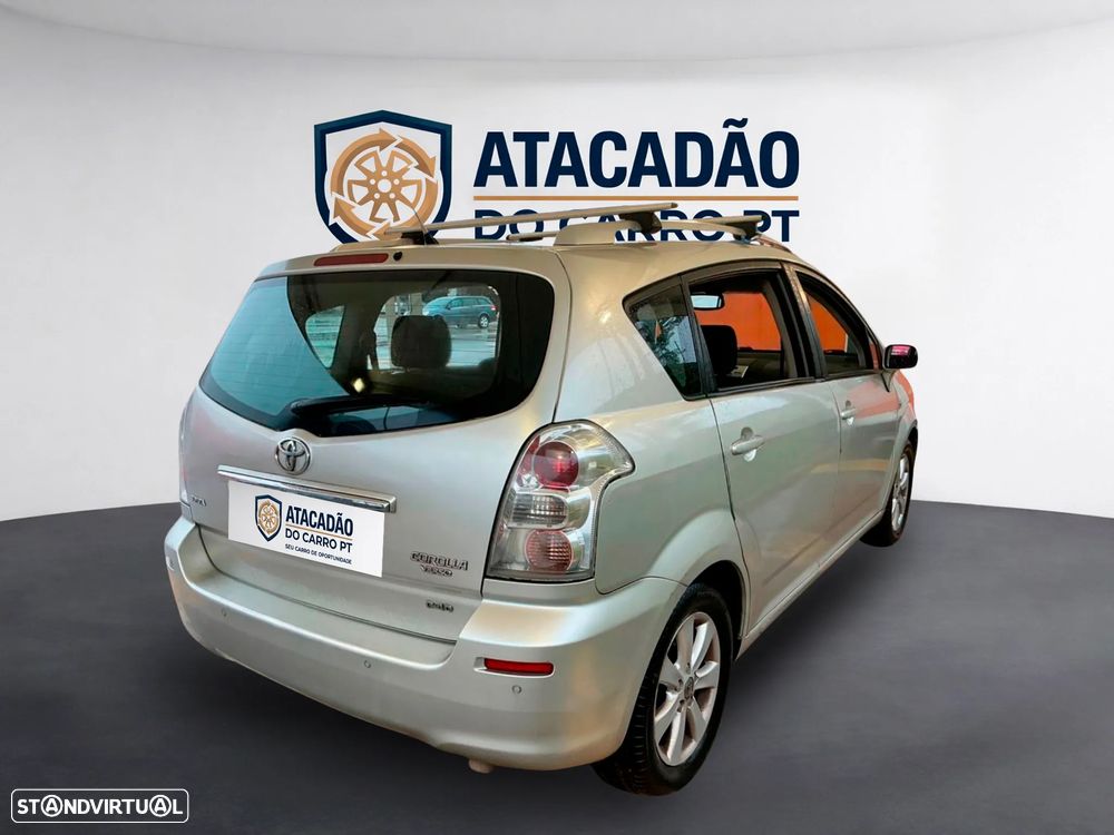 Toyota Corolla Verso 2.2 D-4D Sol - 6