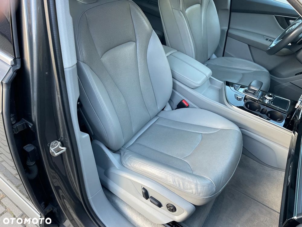 Audi Q7 3.0 TFSI Quattro Tiptr - 26
