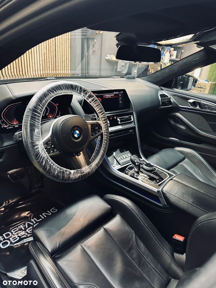 BMW Seria 8 - 35