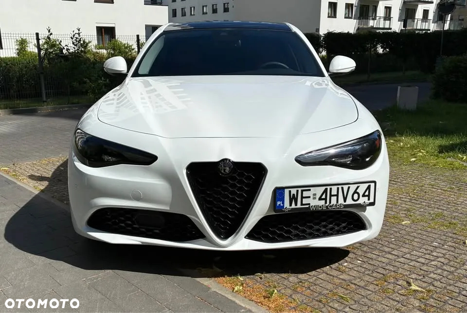 Alfa Romeo Giulia - 6