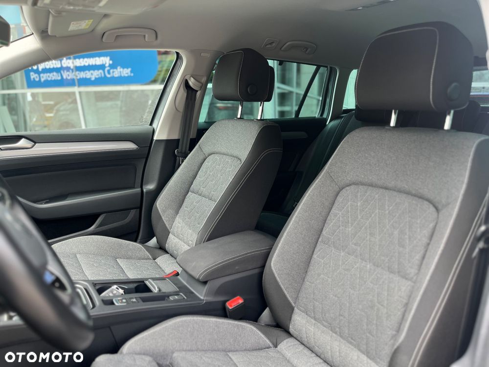 Volkswagen Passat Variant 1.5 TSI EVO Business DSG - 13