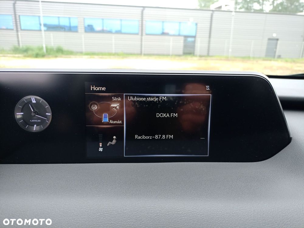 Lexus UX - 17