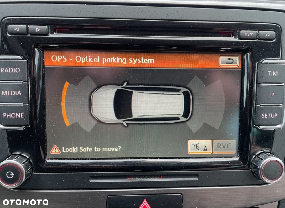 Volkswagen Passat Variant 2.0 TDI 4Motion DSG BlueMotion Tech R-Line - 11