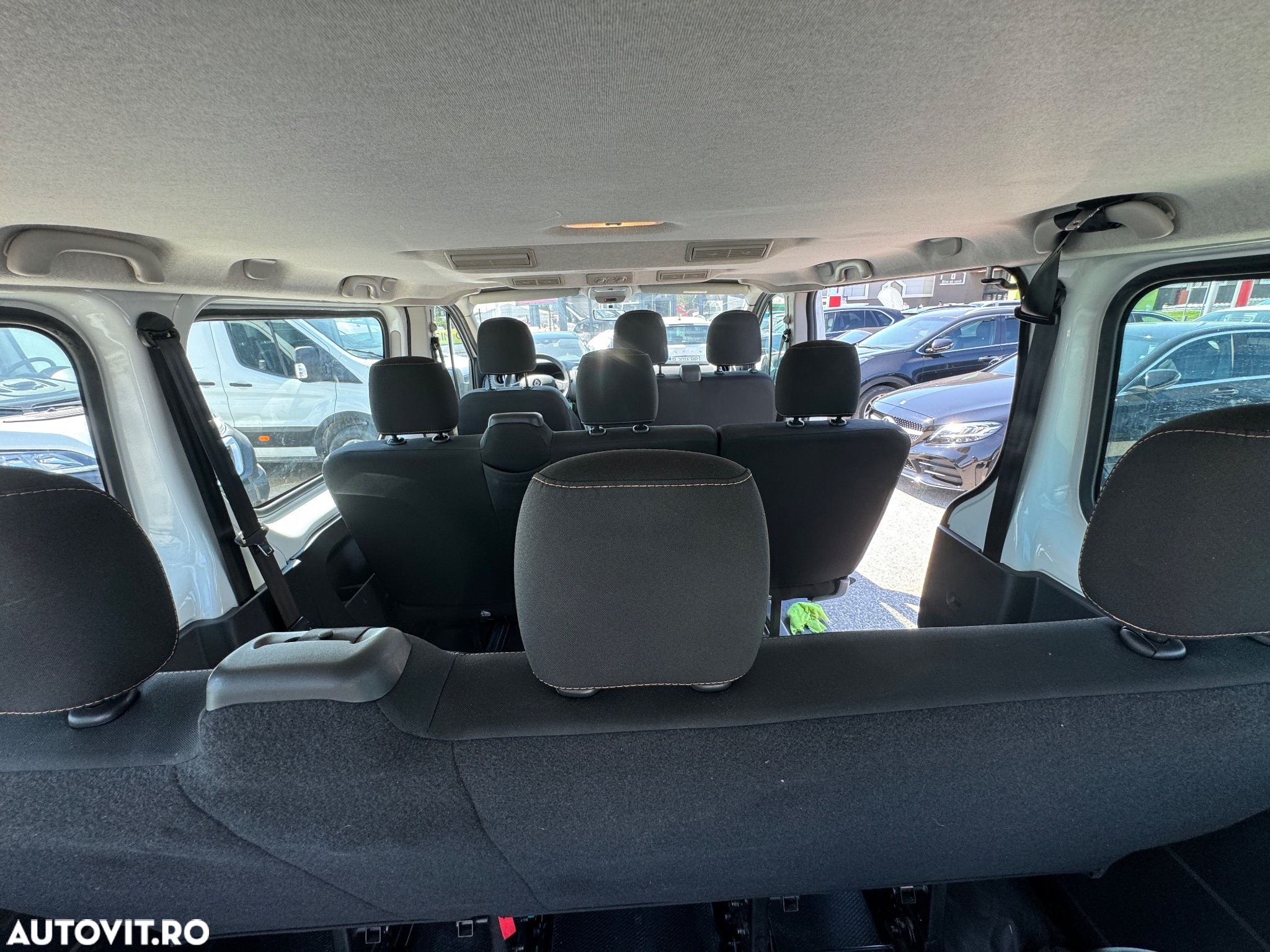 Renault Trafic - 10