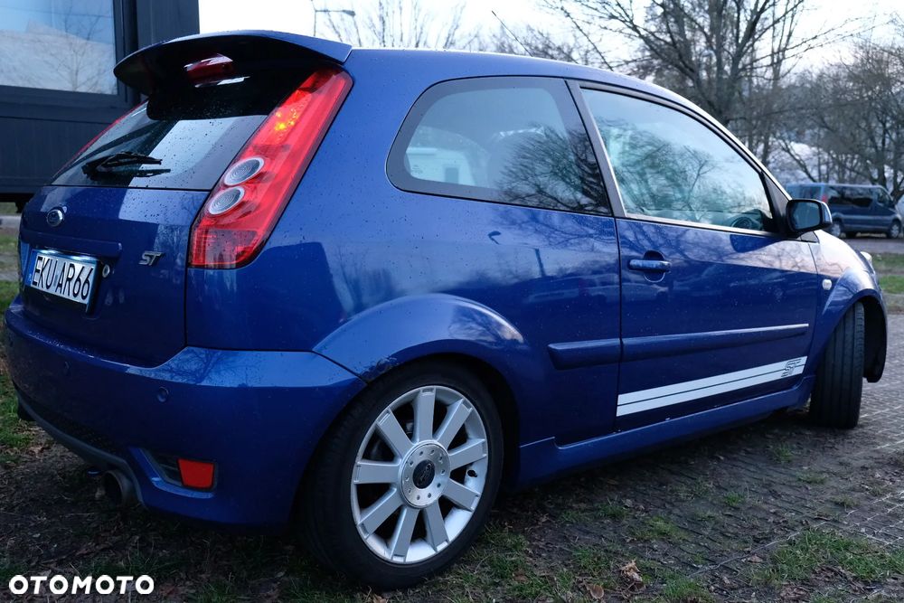 Ford Fiesta - 7