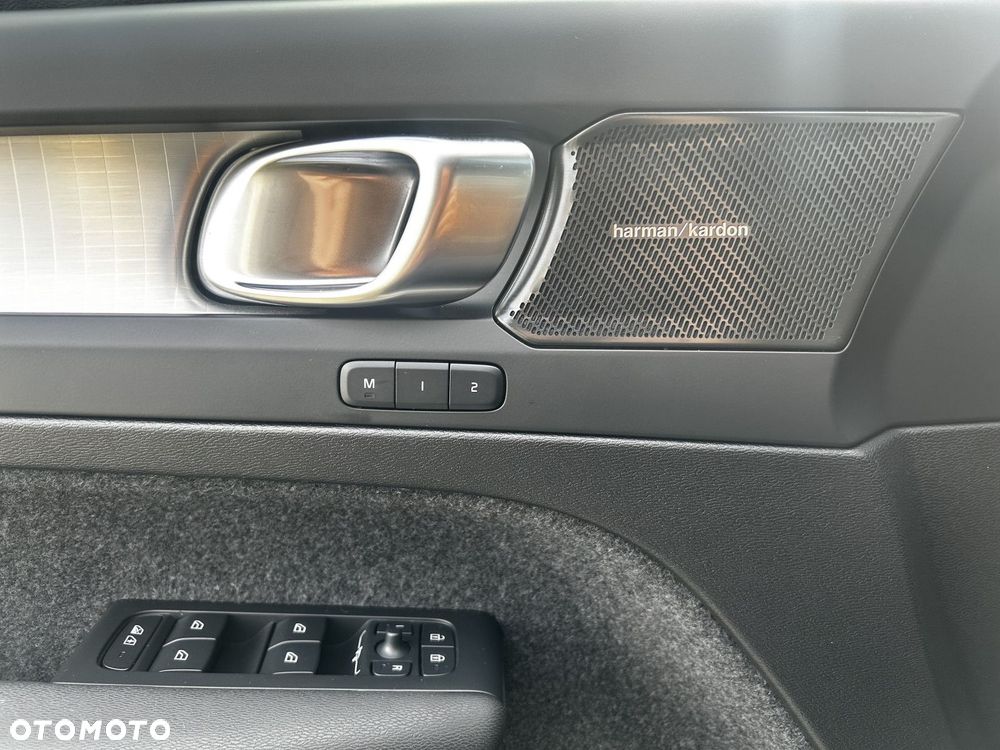 Volvo XC 40 - 20
