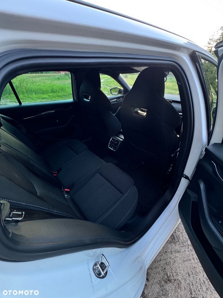 Skoda Octavia 2.0 TDI Style DSG - 10