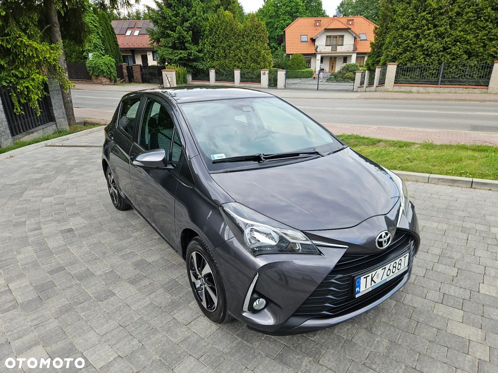 Toyota Yaris 1.5 Premium - 38