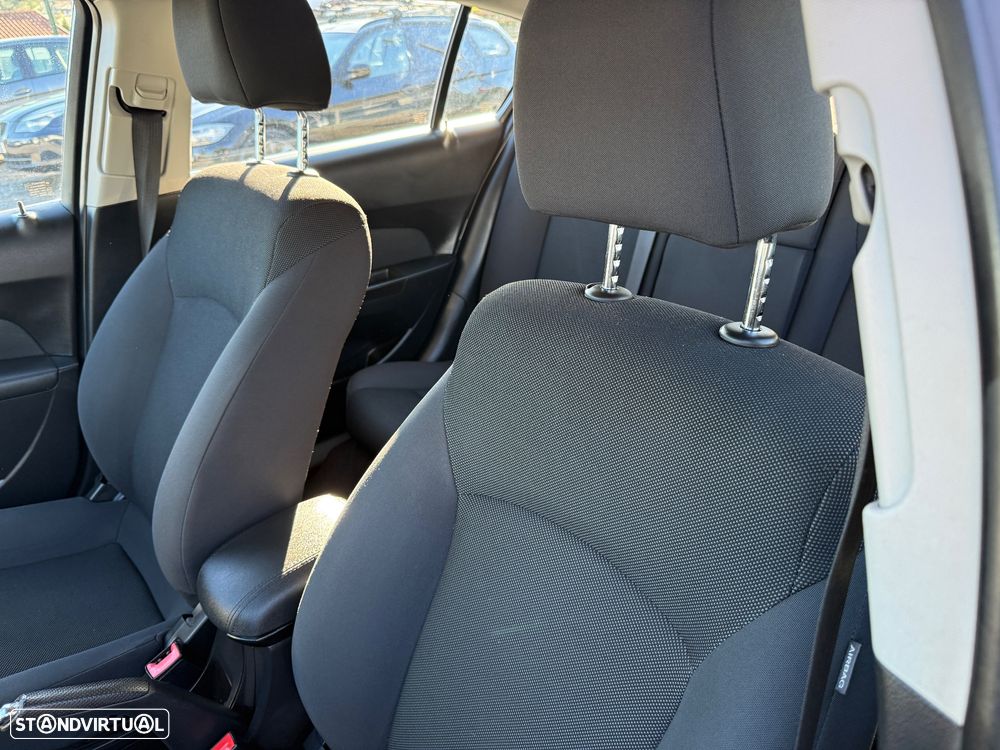 Chevrolet Cruze 2.0 VCDi LTZ - 15