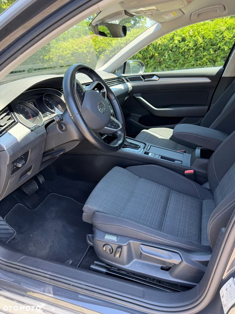 Volkswagen Passat 2.0 TSI Business DSG - 9