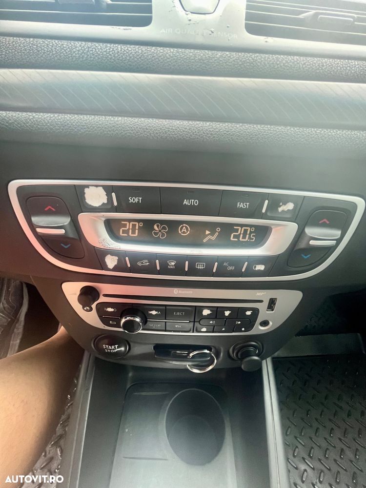 Renault Megane dCi 110 FAP EDC Dynamique - 11