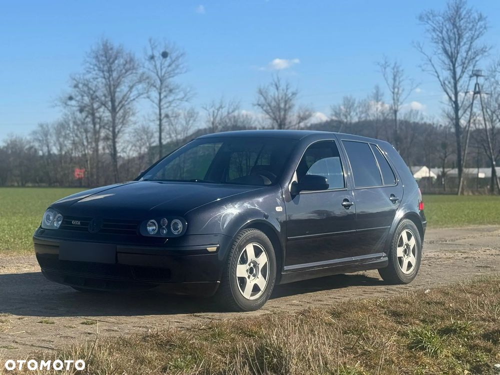 Volkswagen Golf - 9