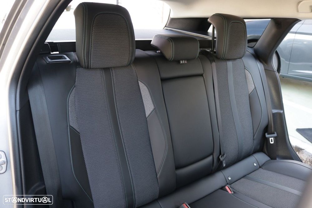Peugeot 308 SW 1.6 Hybrid Allure Pack e-EAT8 - 26