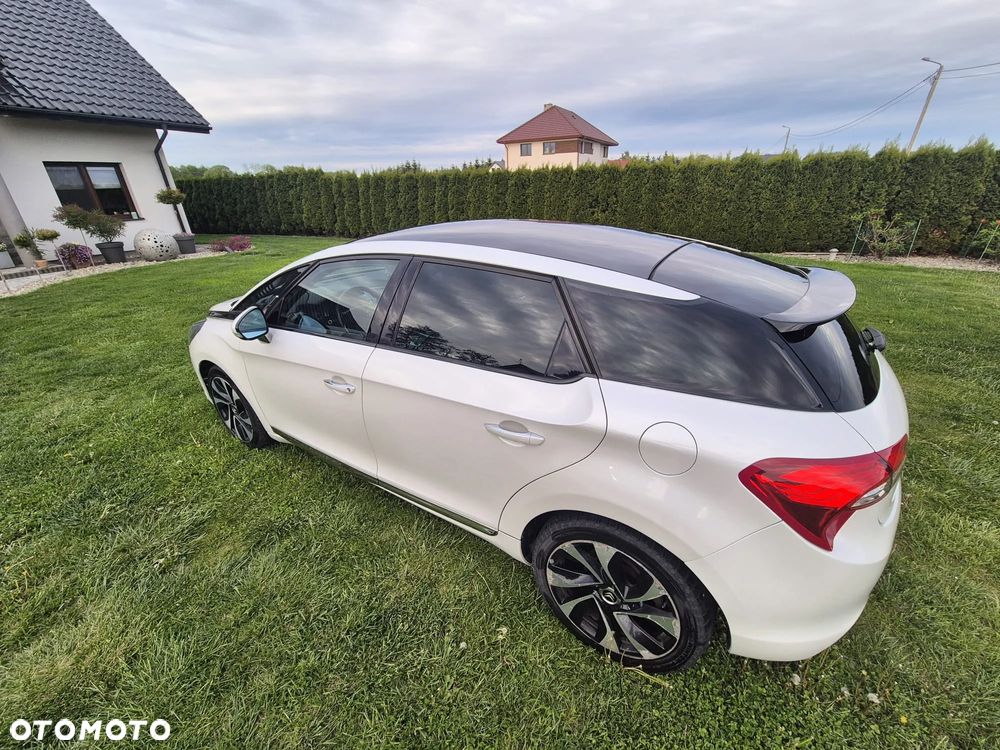Citroën DS5 2.0 HDi Hybrid4 SoChic MCP - 22