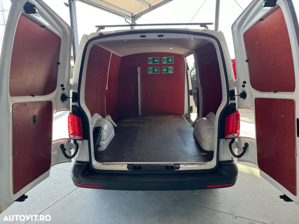 Volkswagen Transporter T6.1 - 8