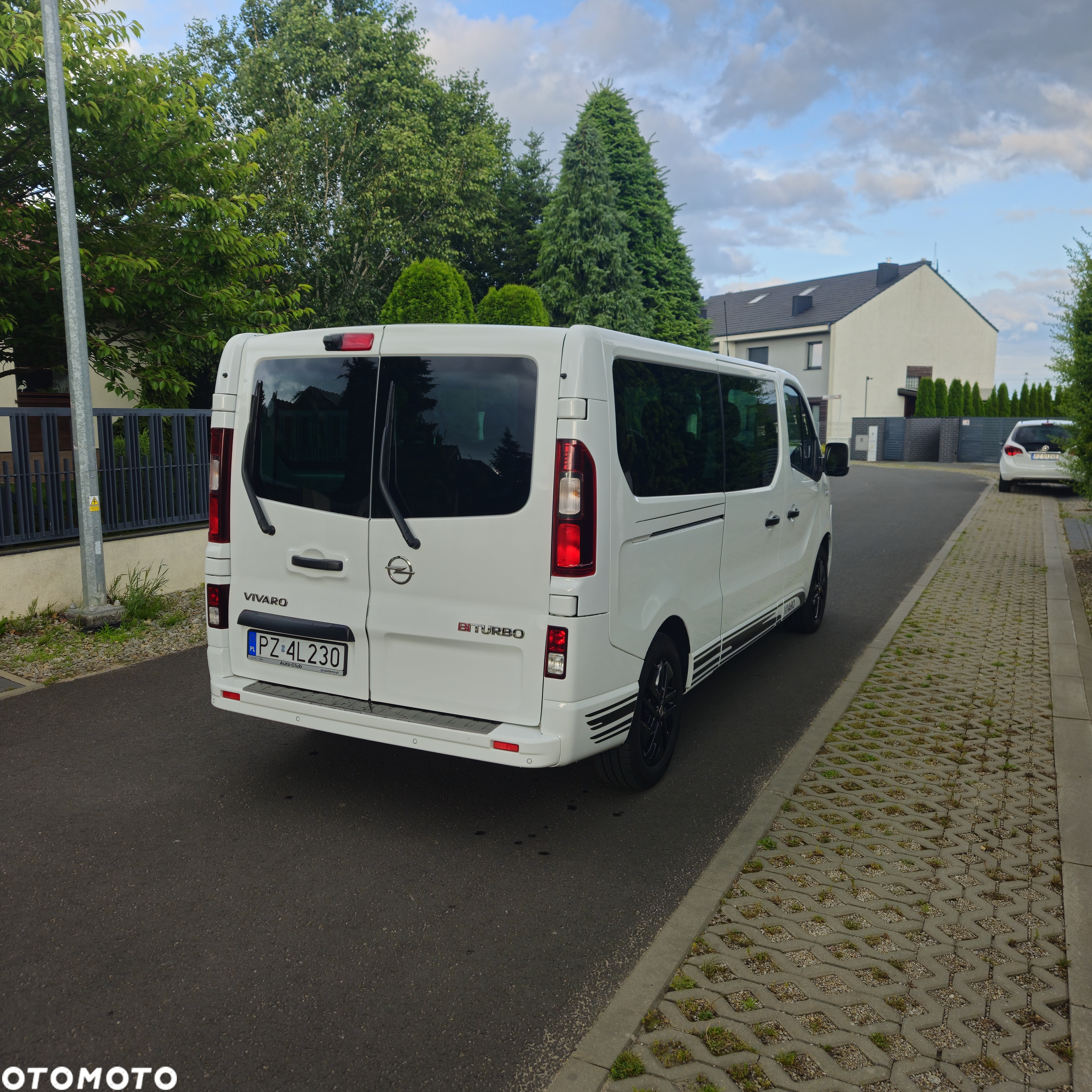 Opel Vivaro L2H1 2,9t Edition - 4