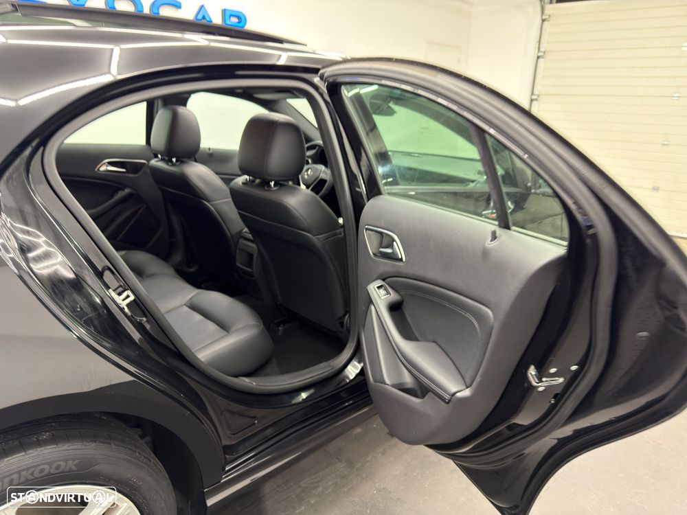 Mercedes-Benz A 180 d Urban - 22